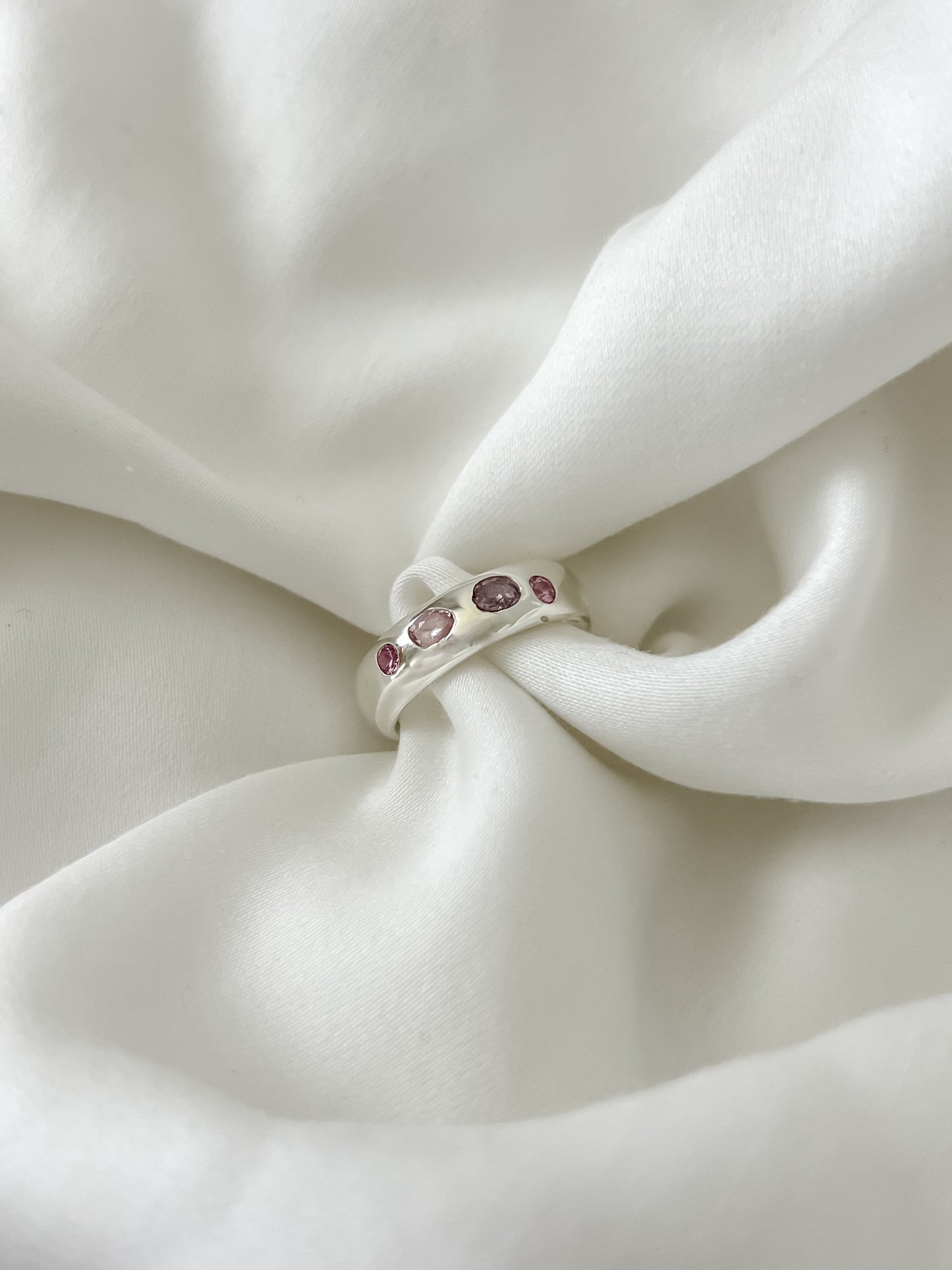 #9 Pink Sapphire 4 Stone