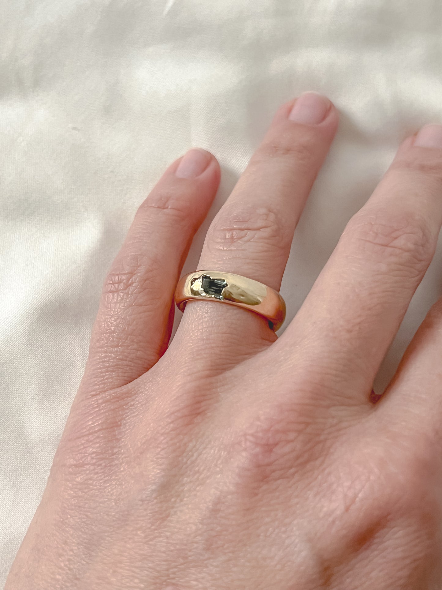 #40 Sapphire Gemstone