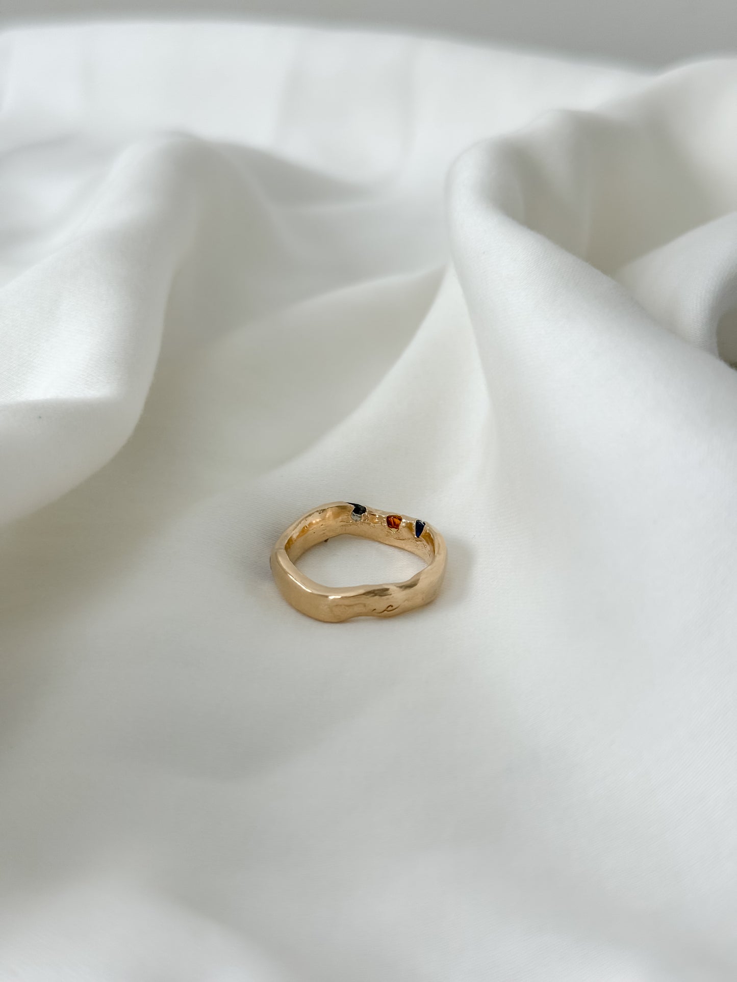 #31 Olas Sapphire 6 Stone