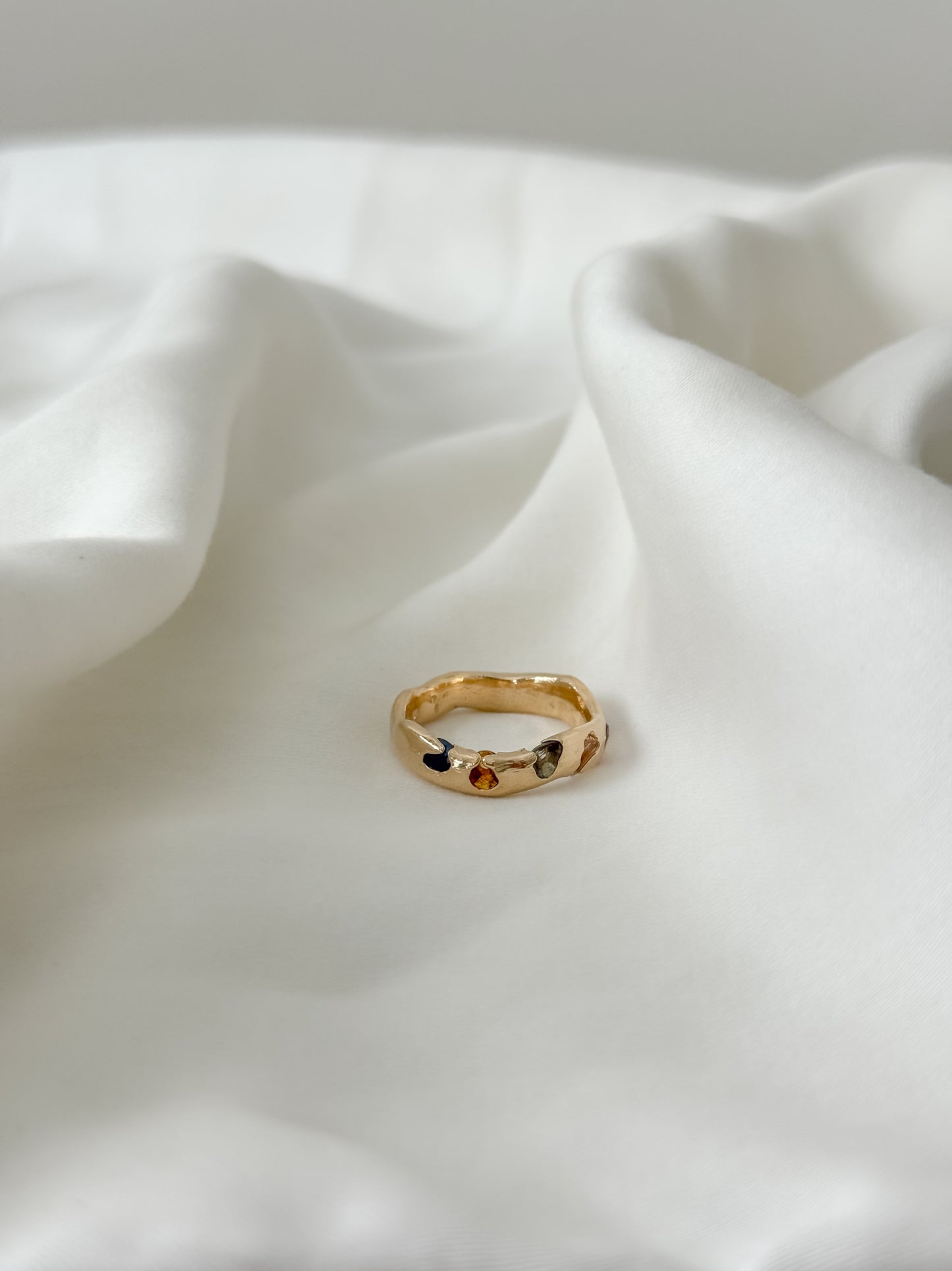 #31 Olas Sapphire 6 Stone