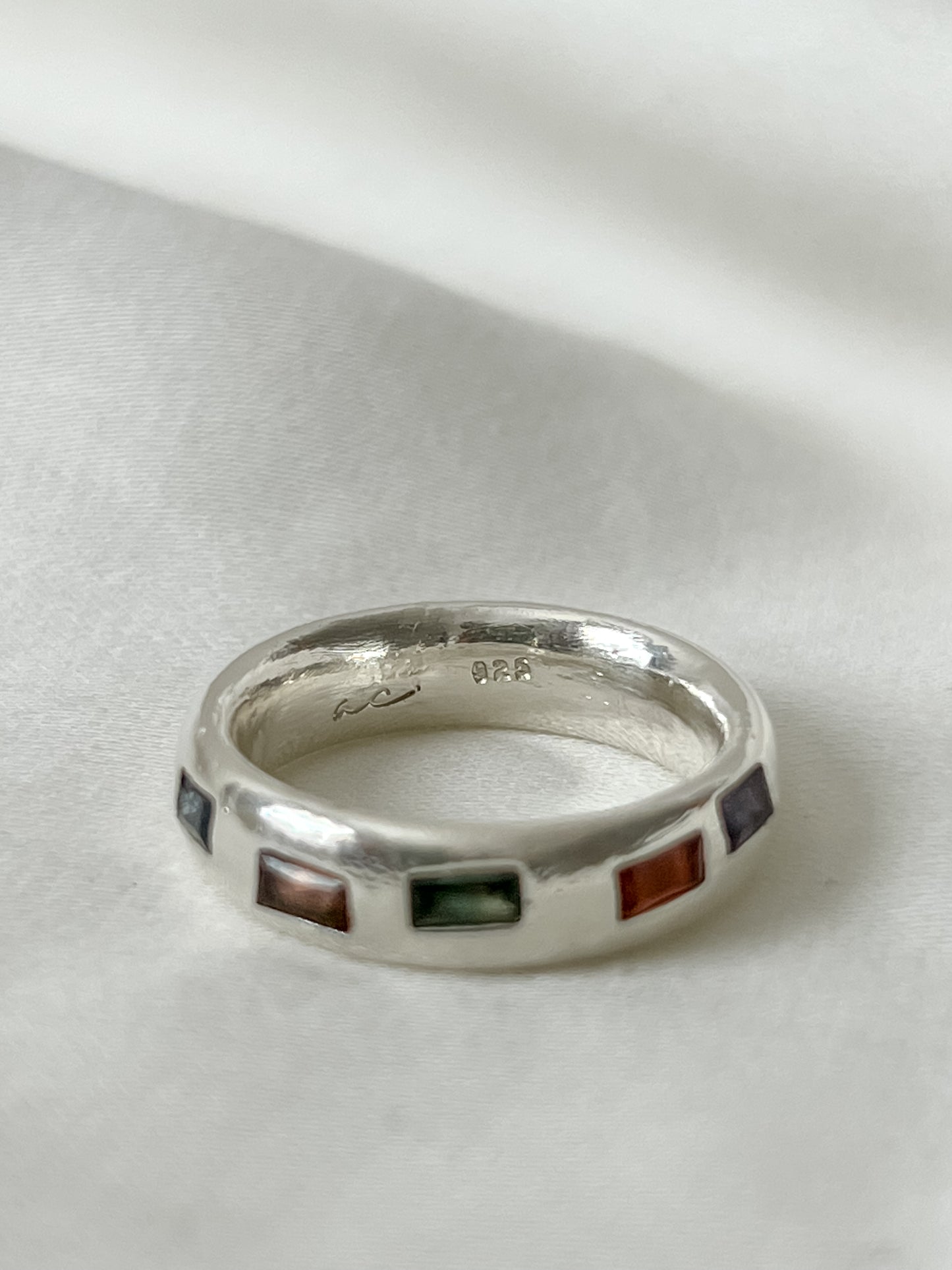 #33 Sapphire 5 Stone