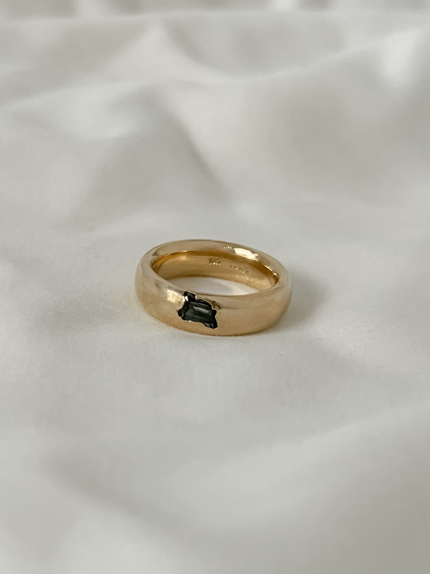 #40 Sapphire Gemstone