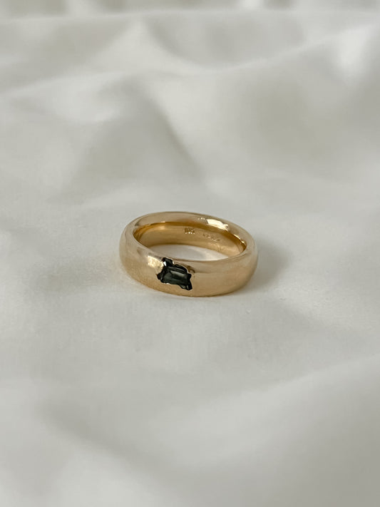 #40 Sapphire Gemstone