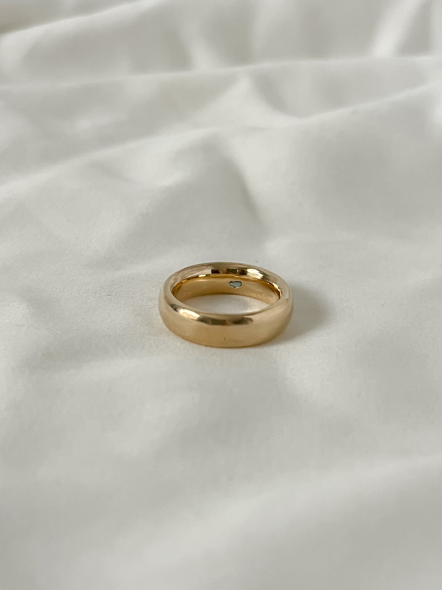 #40 Sapphire Gemstone