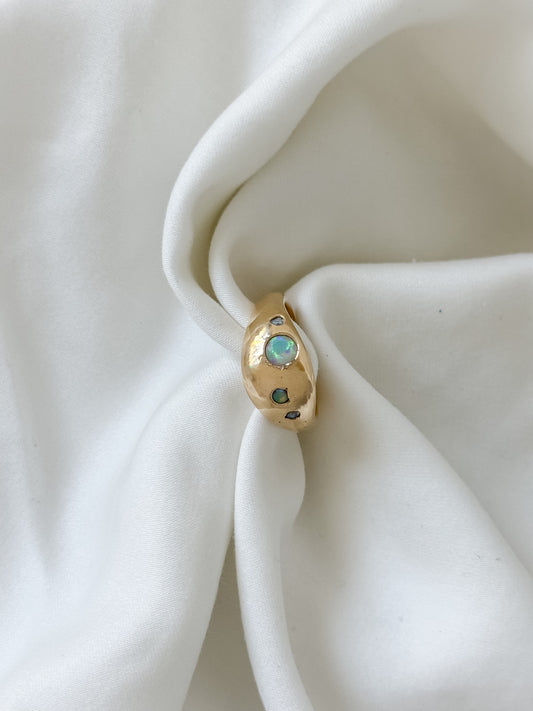 #26 Opal 4 Gemstone